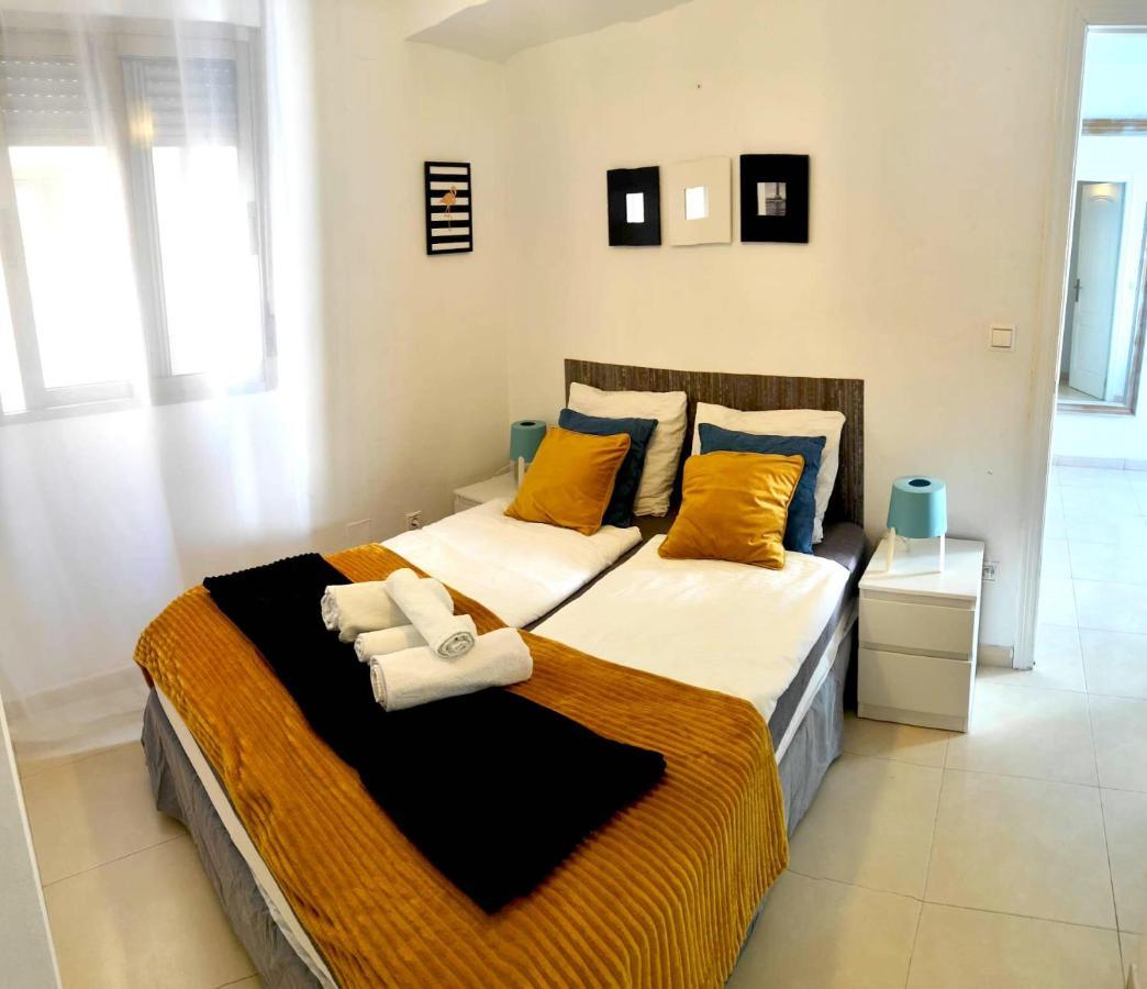 La Playa Blanca 1 Orbi, POOL, BEACH, WIFI Apartment Torrevieja Bagian luar foto